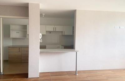 VENTA DE DEPARTAMENTO 1° PISO EN CONDOMINIO, URB. LA PLATA